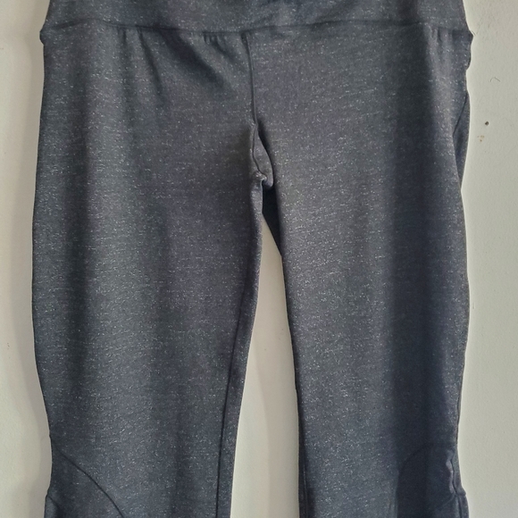 Heidi Klum for new balance flare leggings size Large. - Picture 3 of 11
